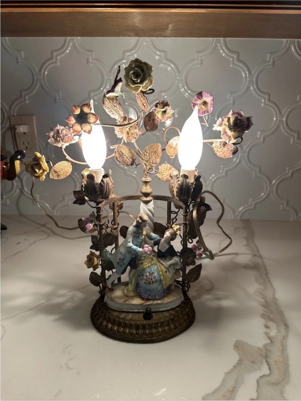 vintage porcelain sculptural lamp - Collection Master Piece